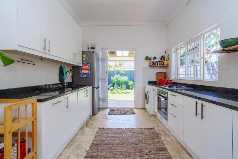 2 Bedroom Property for Sale in Harfield Village Western Cape